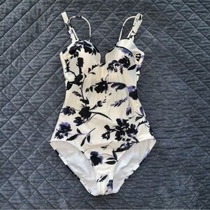 Athleta One Piece Swimsuit Women XXS 00 White Floral Satin Floral Aqua luxe B13